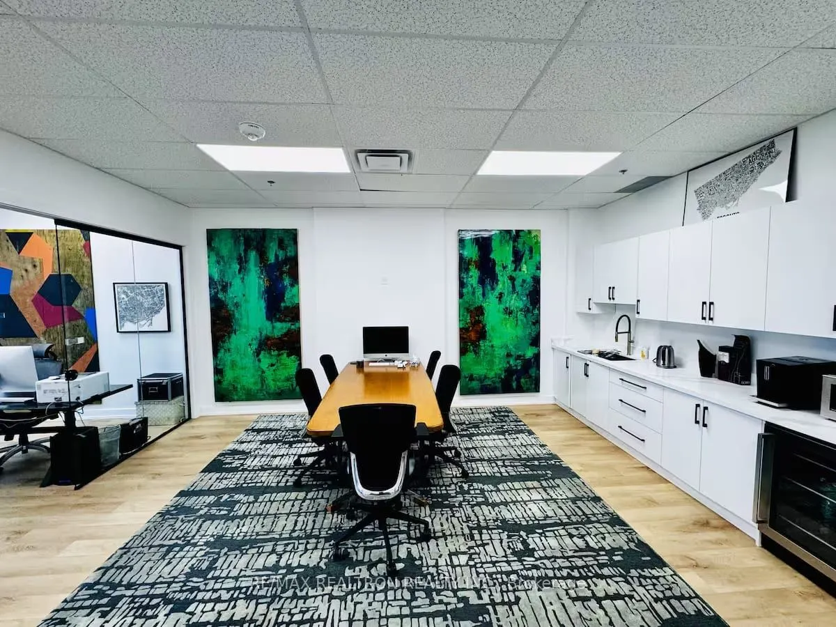 595 Sheppard Avenue E, #204