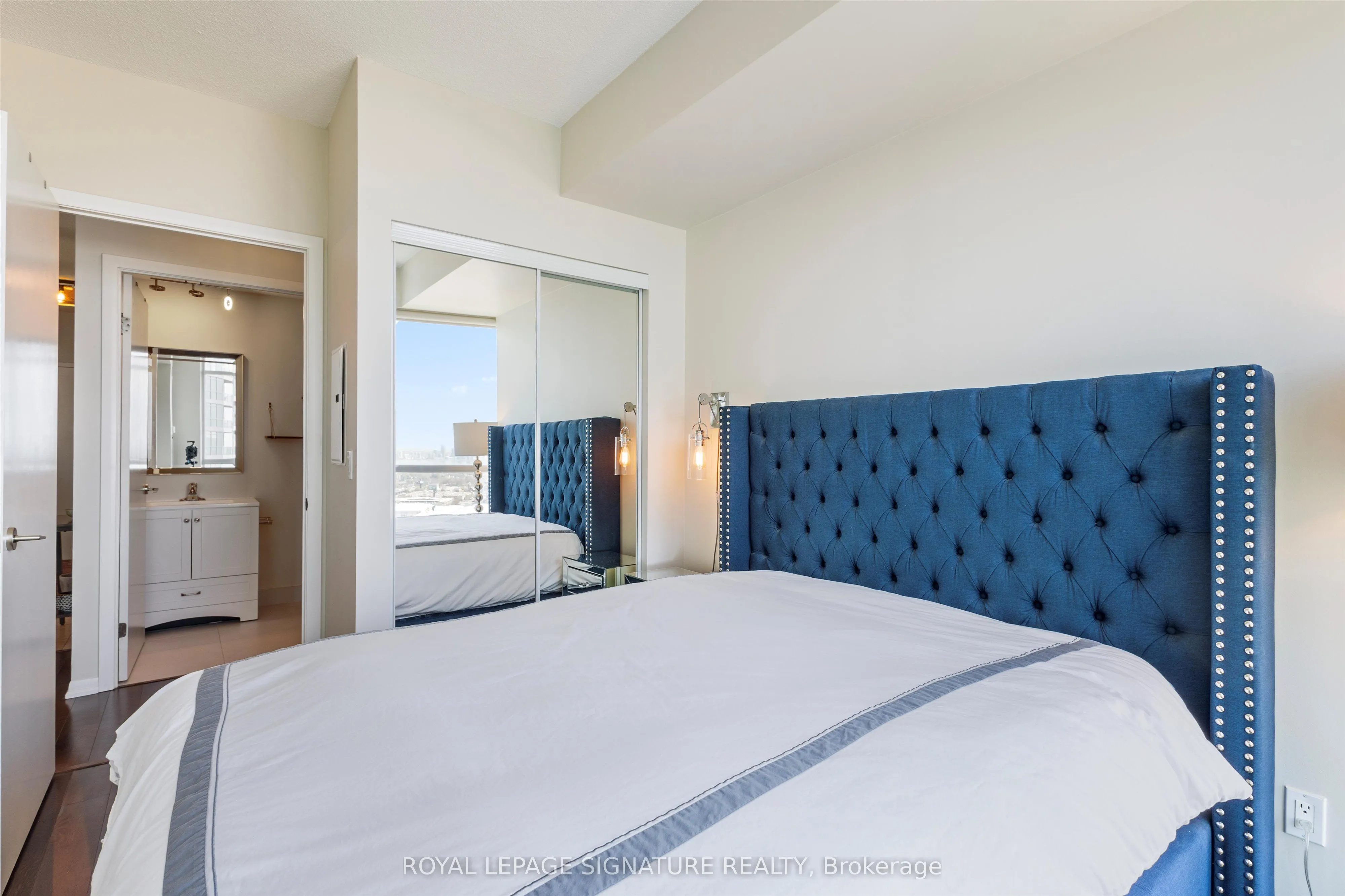 215 Fort York Boulevard, #3407