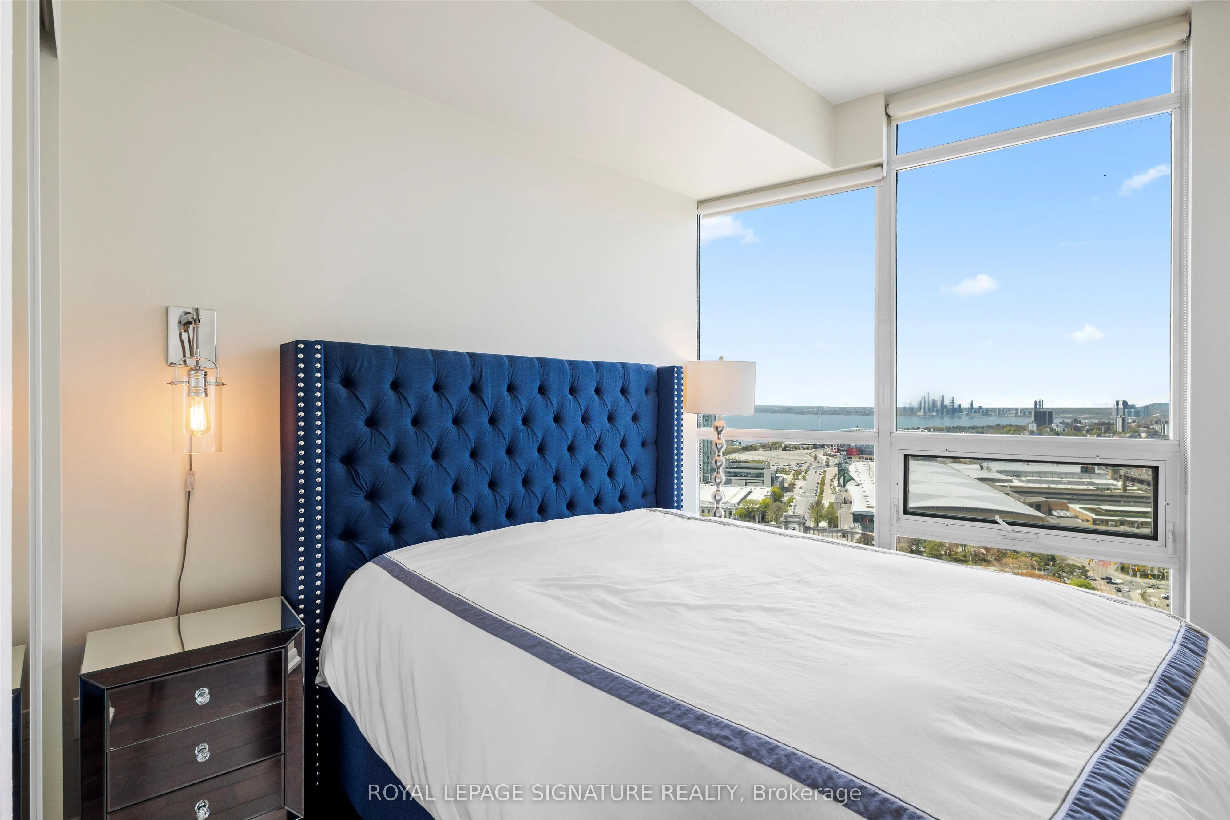 215 Fort York Boulevard, #3407