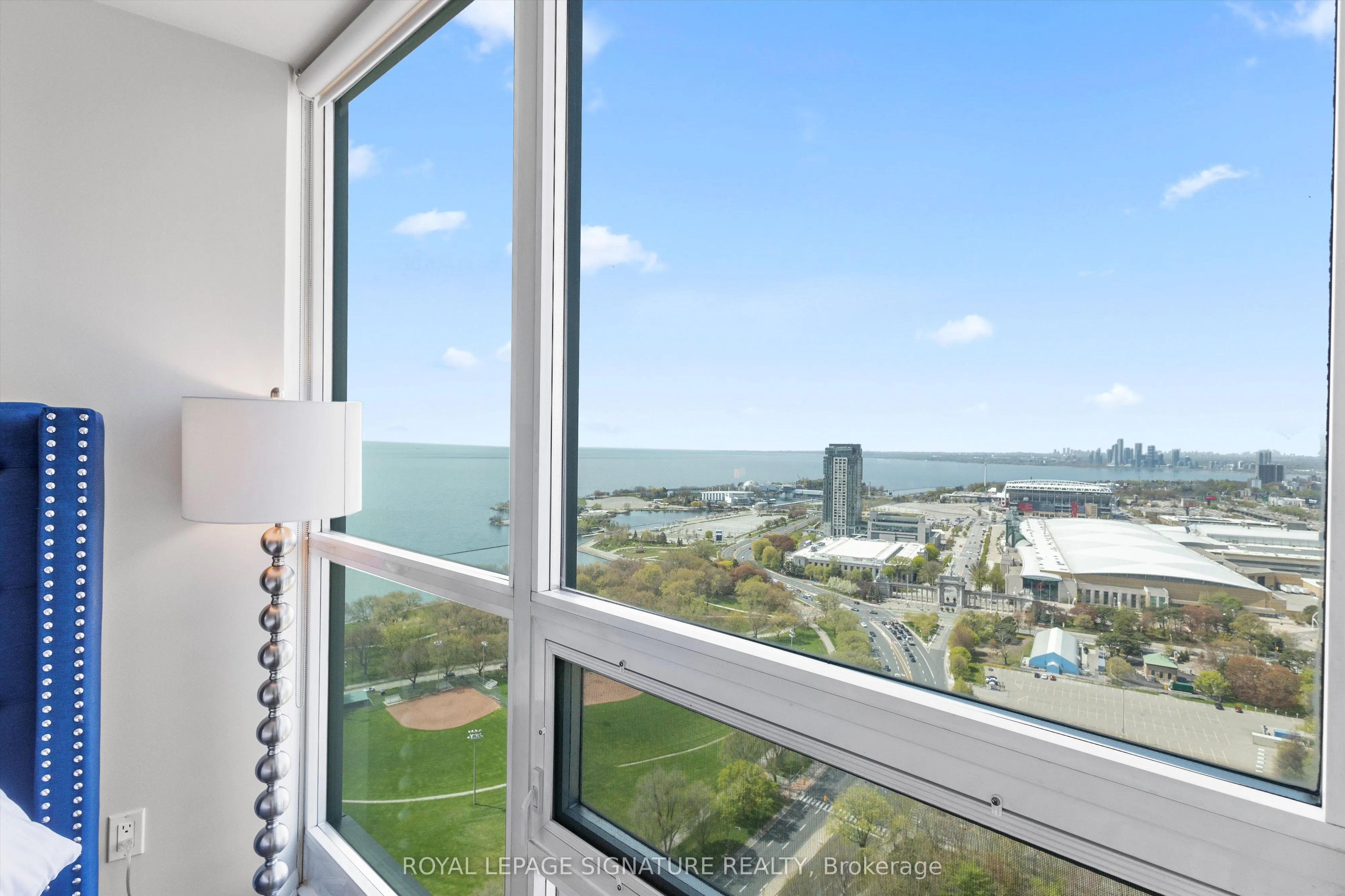 215 Fort York Boulevard, #3407