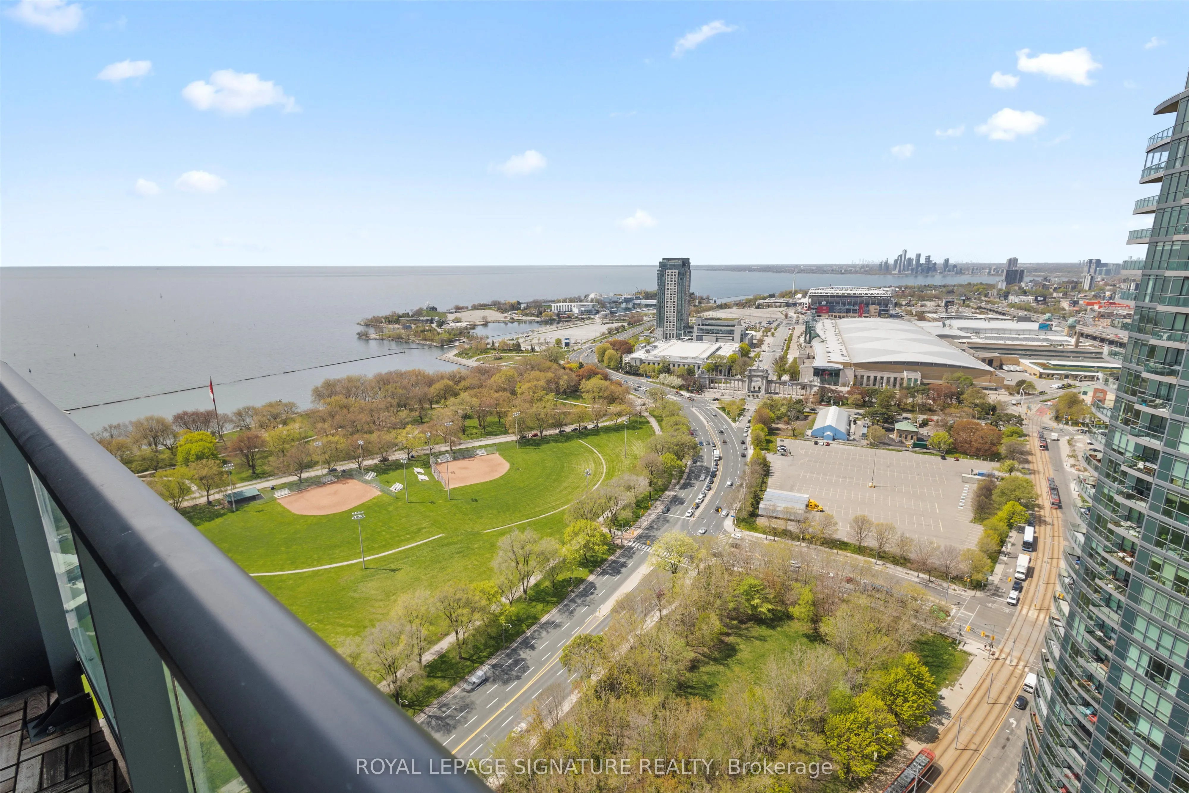 215 Fort York Boulevard, #3407
