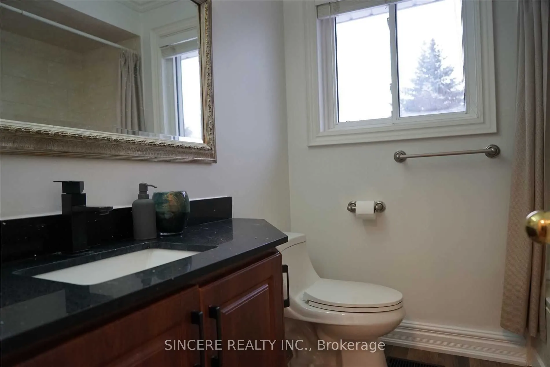 48 Bellbury Crescent