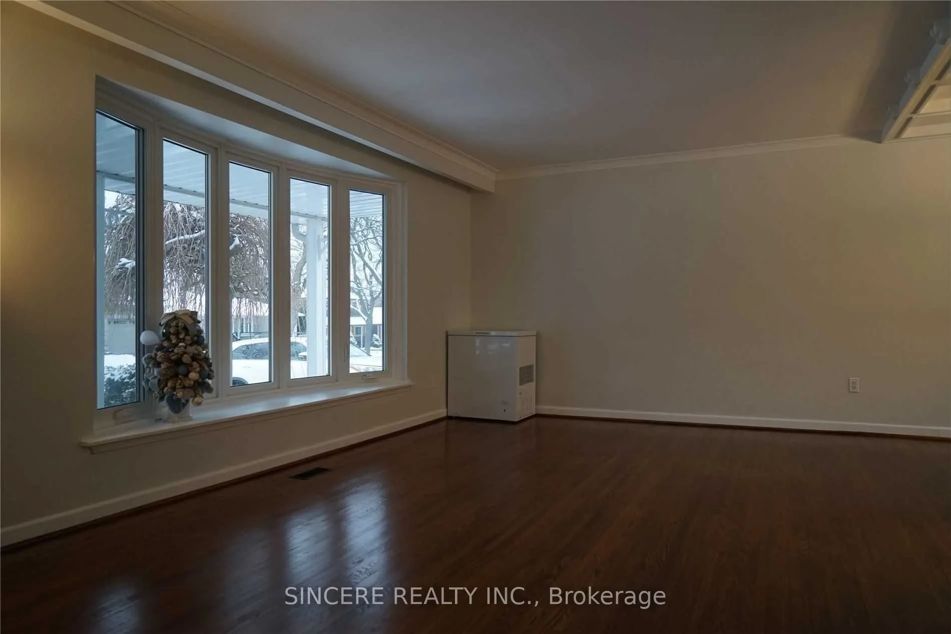 48 Bellbury Crescent