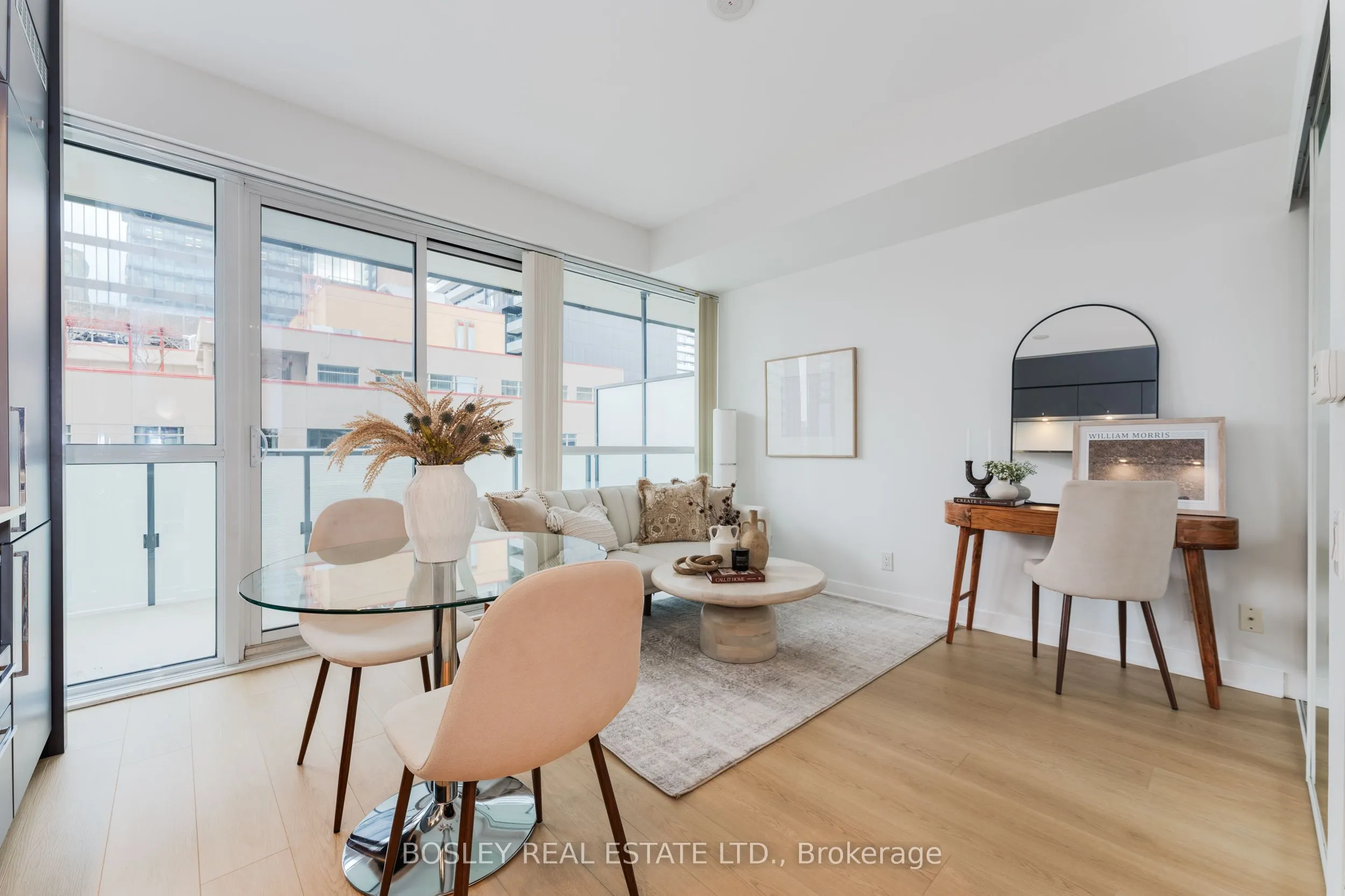 15 Grenville Street, #1206