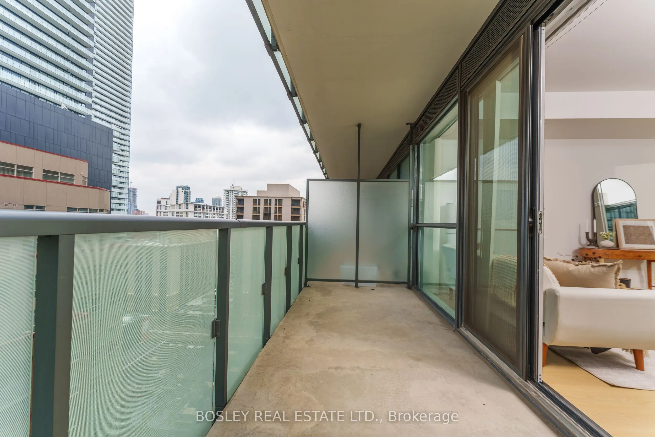 15 Grenville Street, #1206