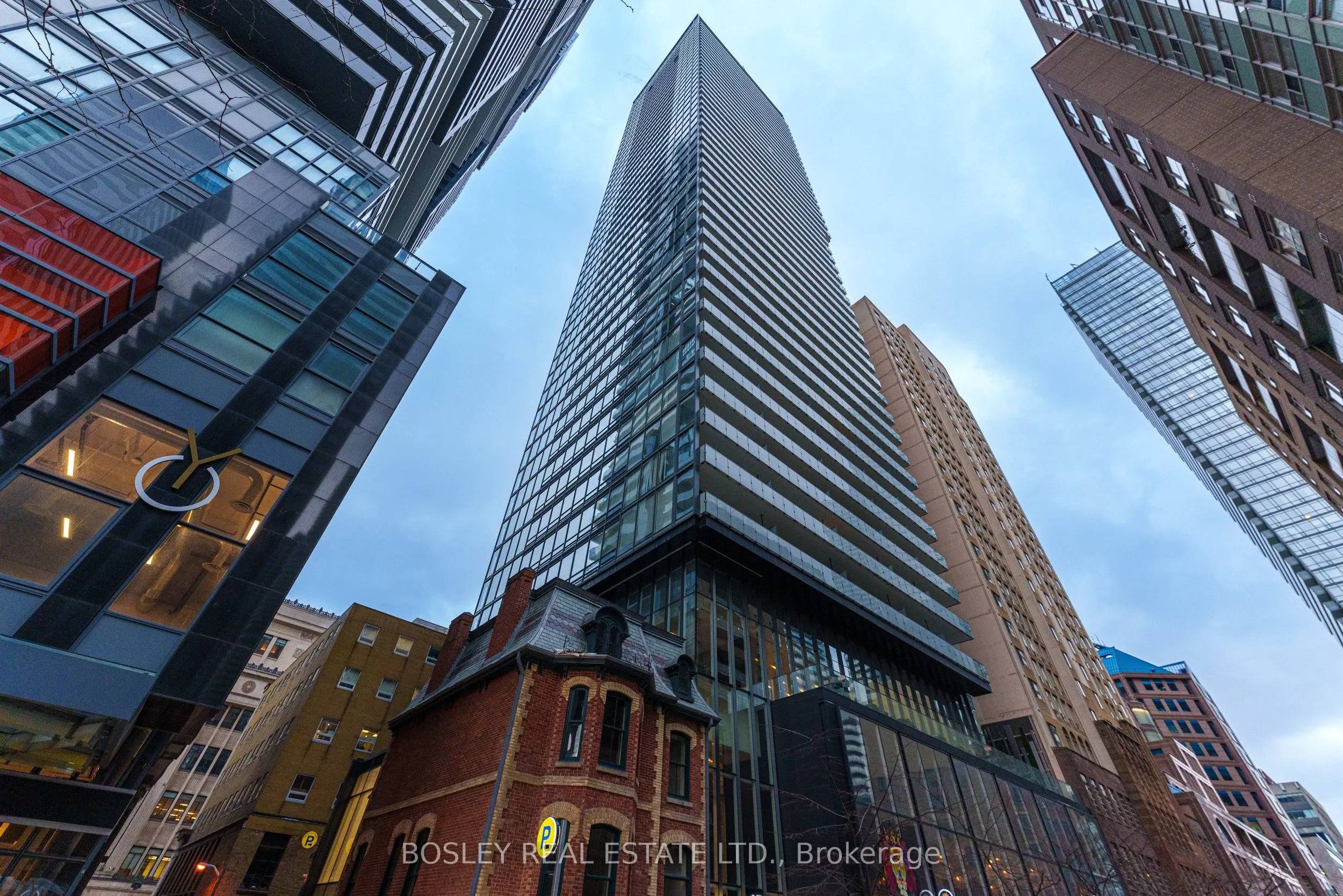 15 Grenville Street, #1206