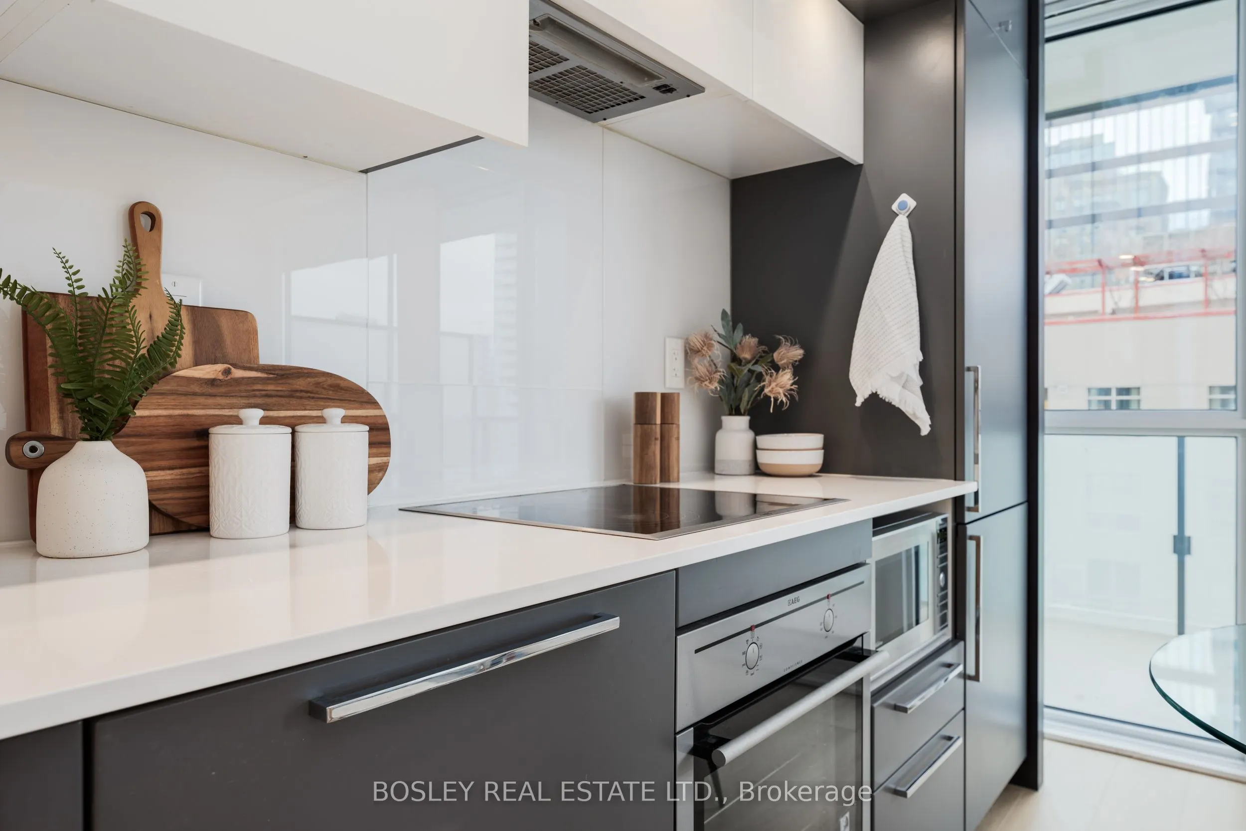 15 Grenville Street, #1206