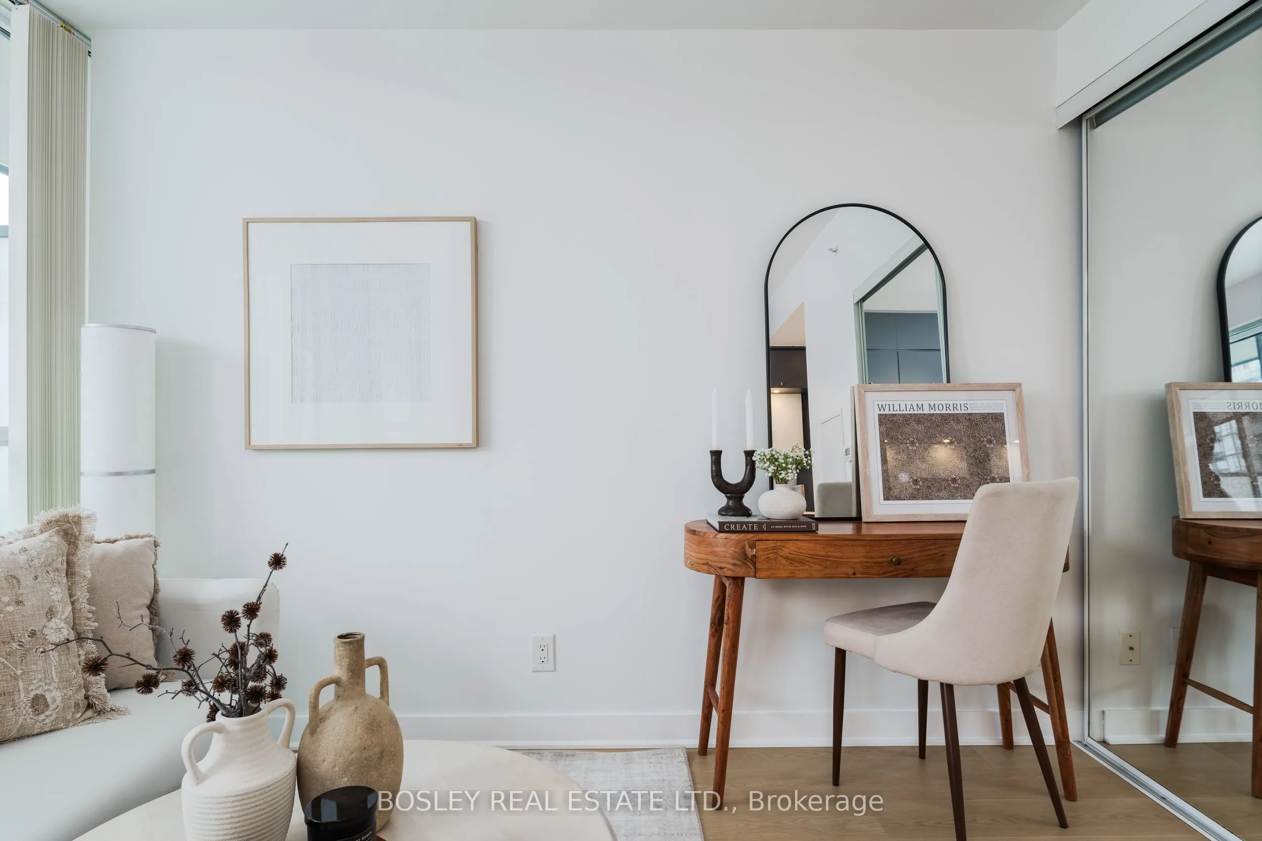 15 Grenville Street, #1206