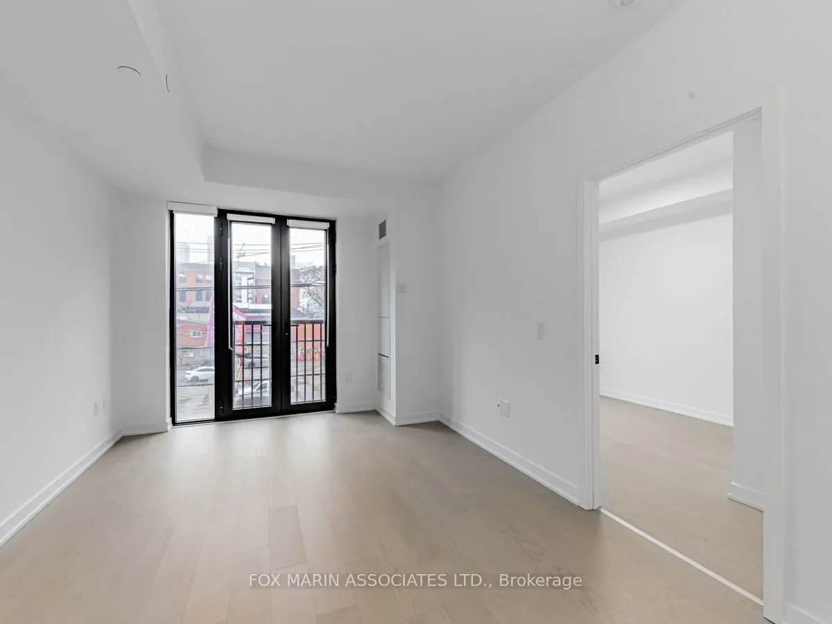 123 Portland Street, #209