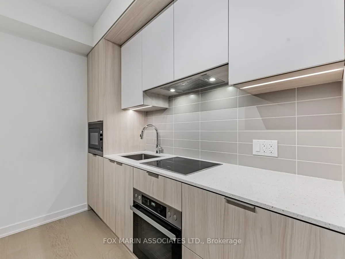 123 Portland Street, #209