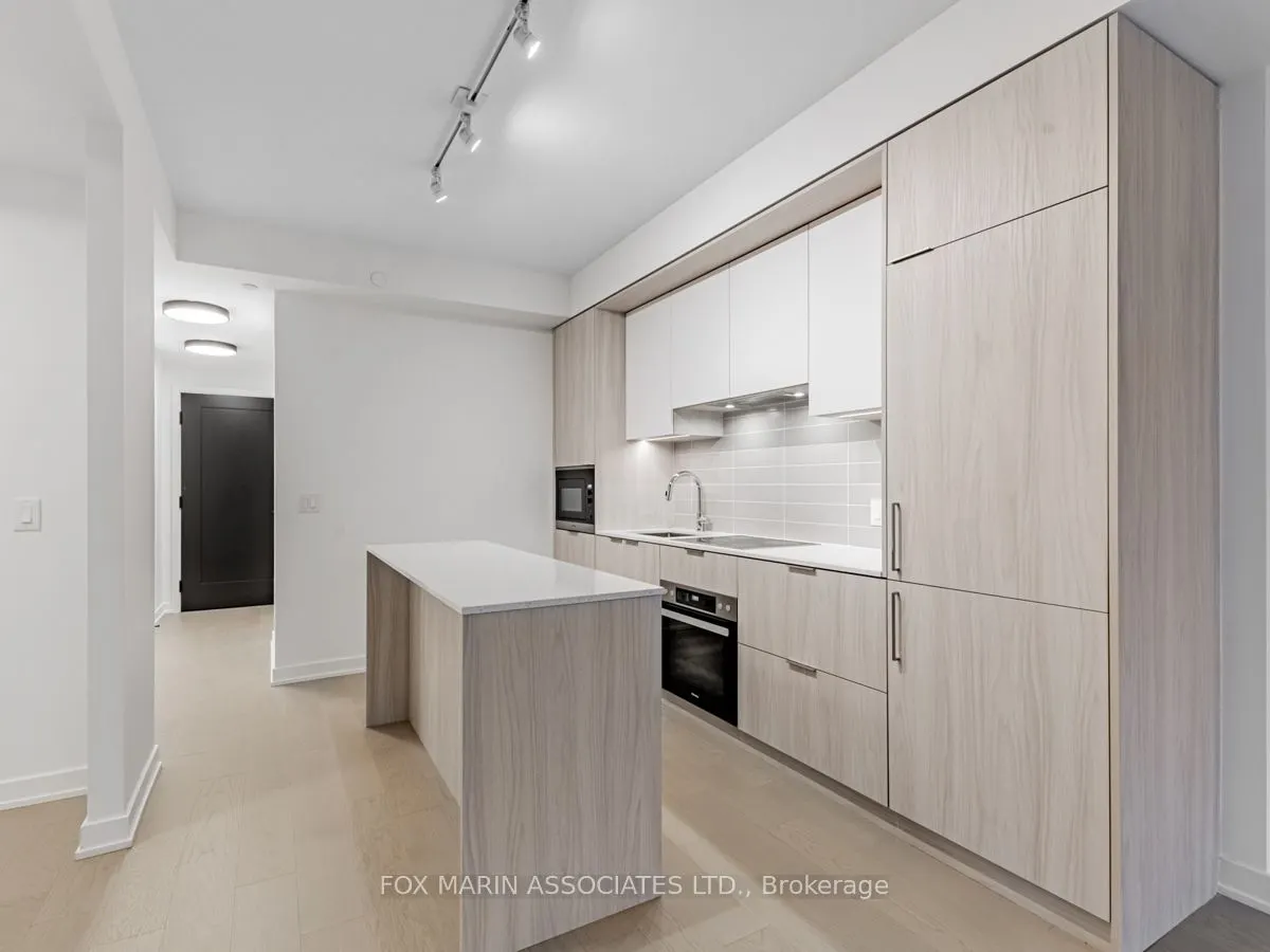 123 Portland Street, #209