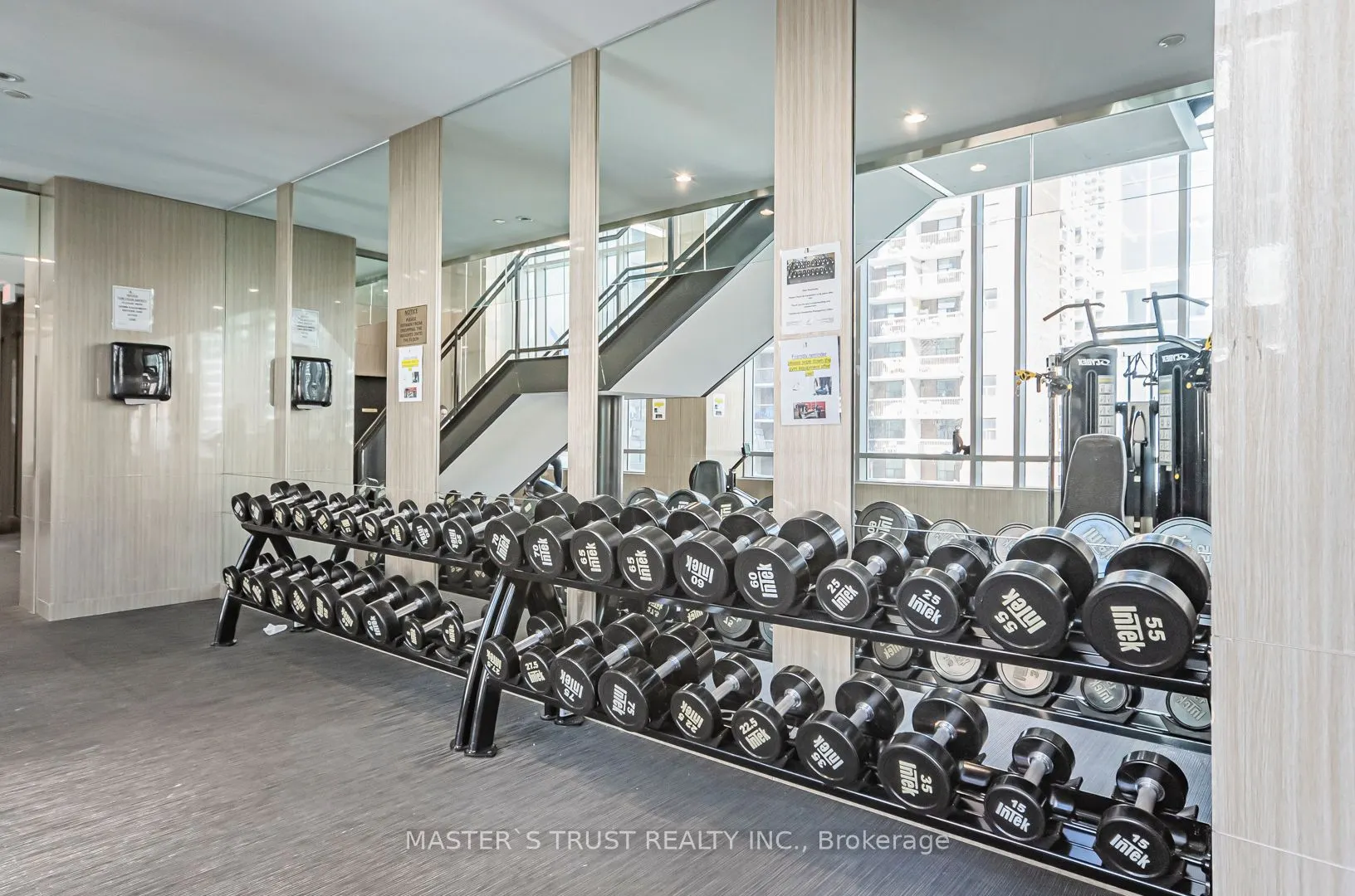 89 Dunfield Avenue #801