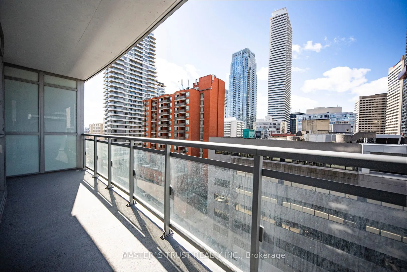 89 Dunfield Avenue #801