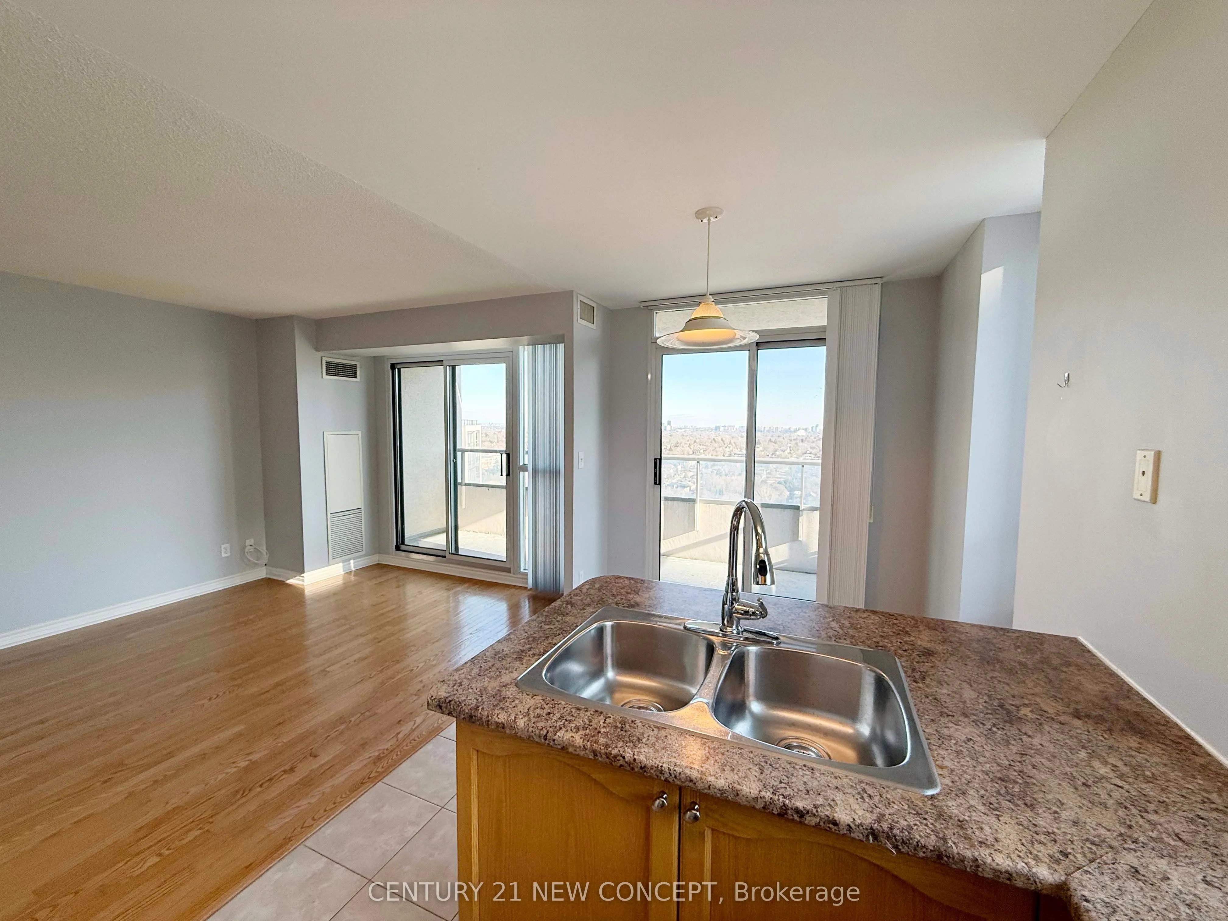 18 Spring Garden Avenue, #2308