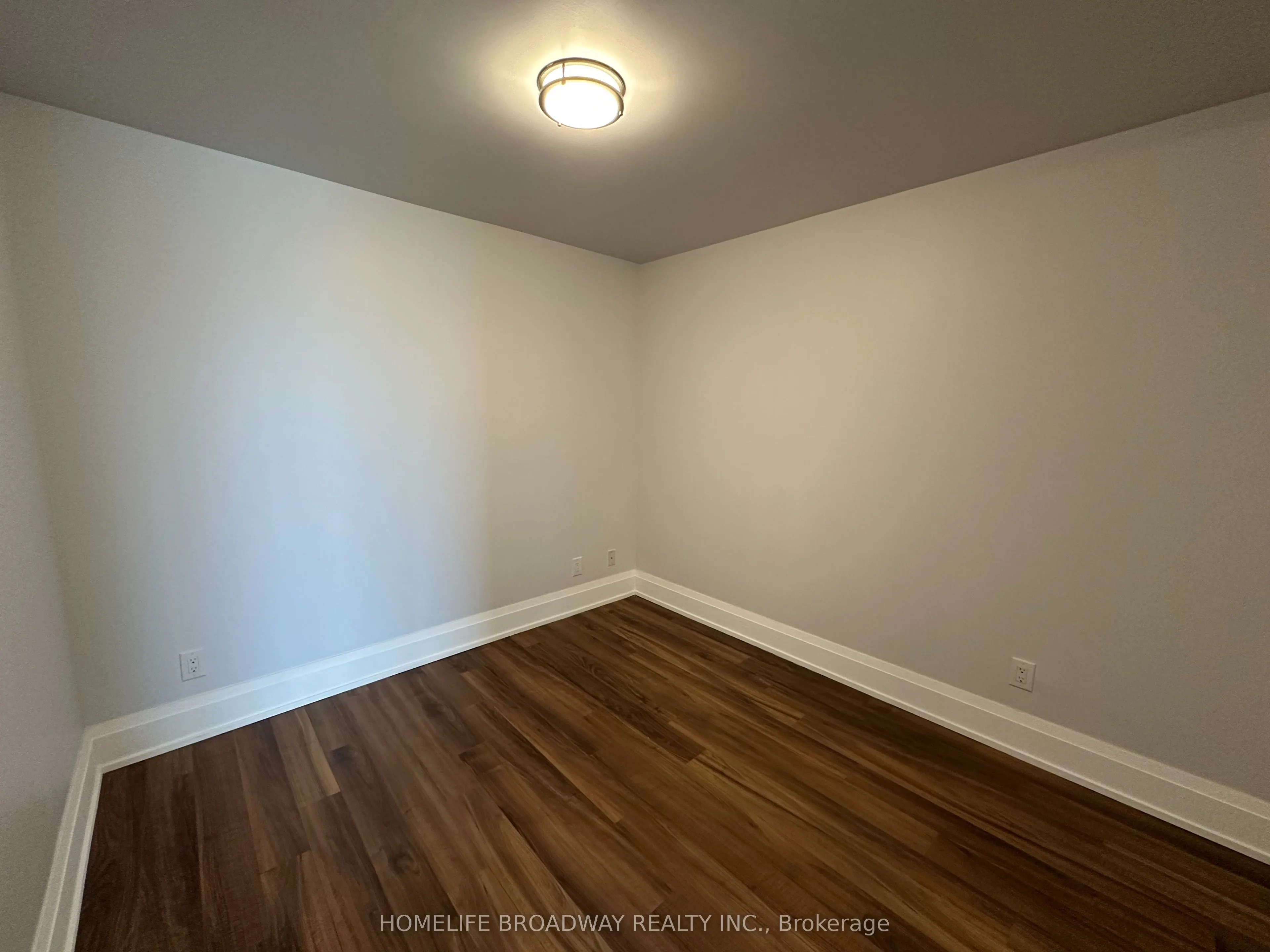 120 Harrison Garden Boulevard, #821
