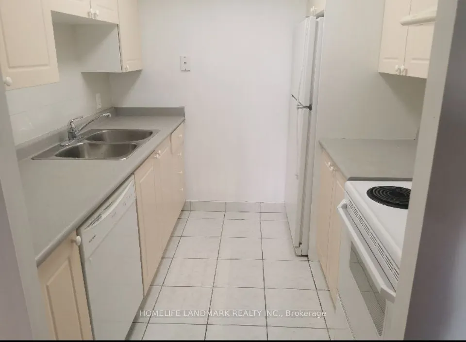 256 Doris Avenue, #301