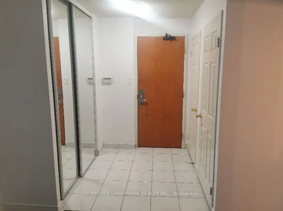 256 Doris Avenue, #301