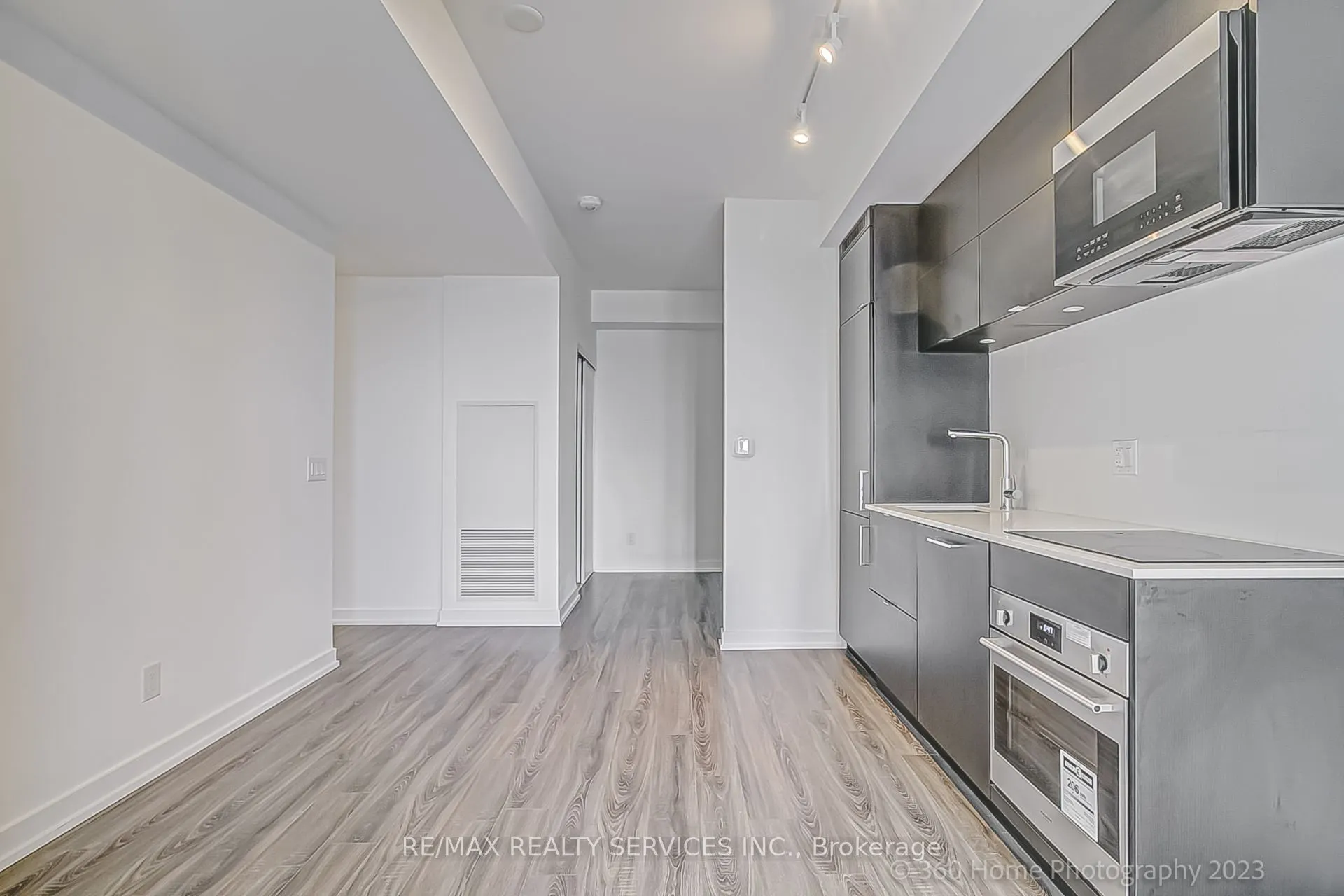 20 Edward Street, #1719