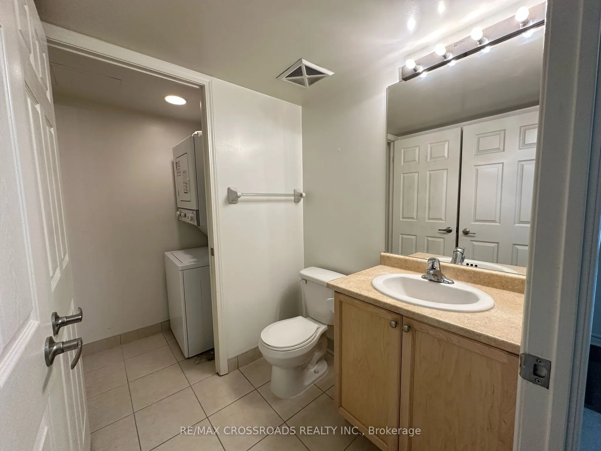 19 Grand Trunk Crescent, #1509