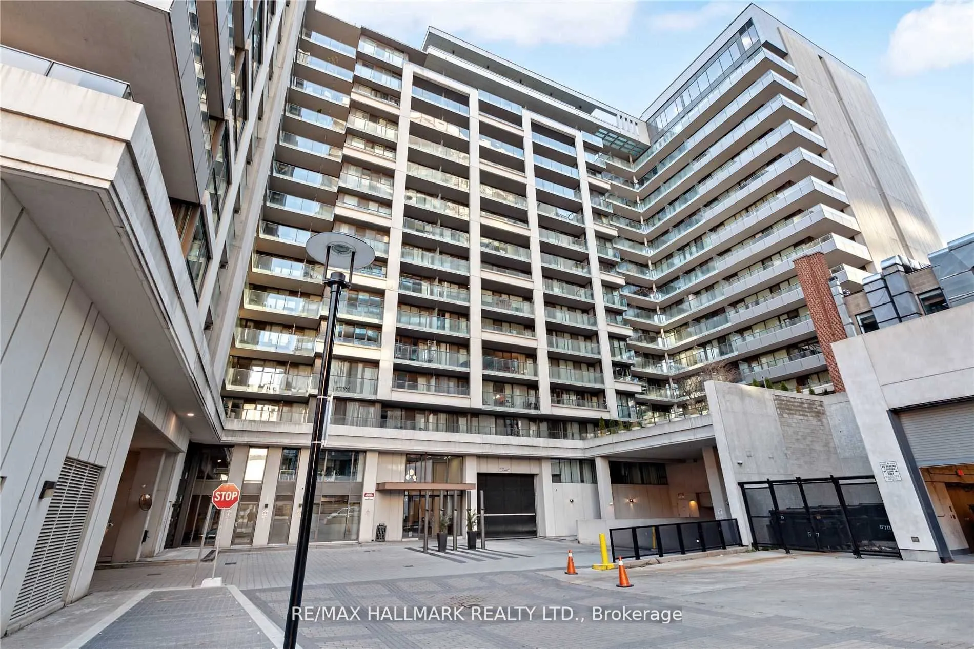 111 Elizabeth Street, #1150