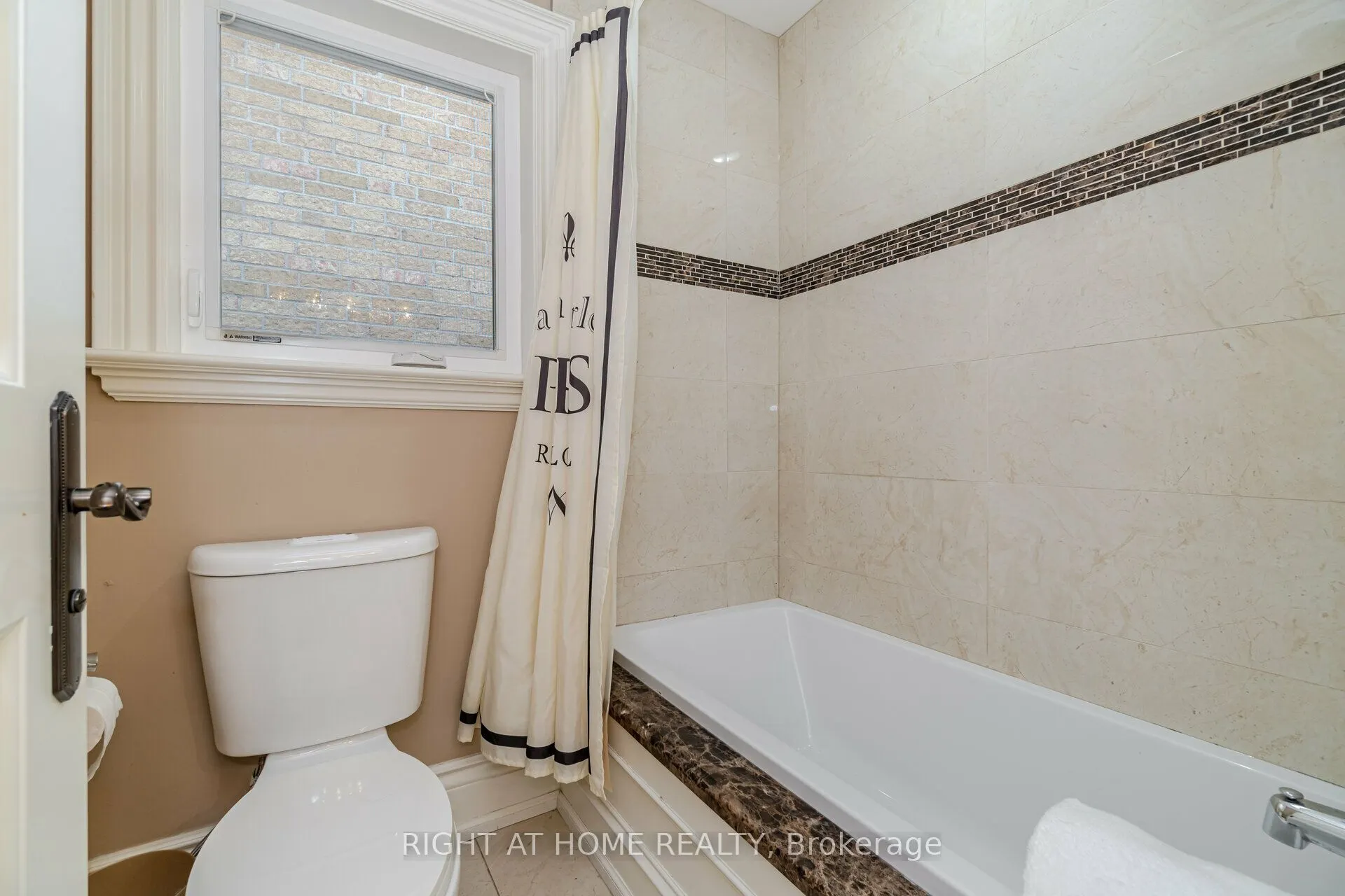 12 Walder Avenue