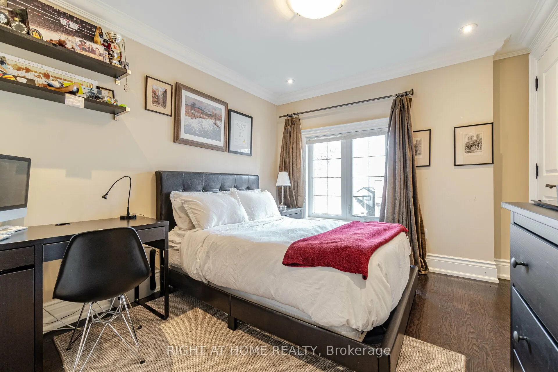 12 Walder Avenue