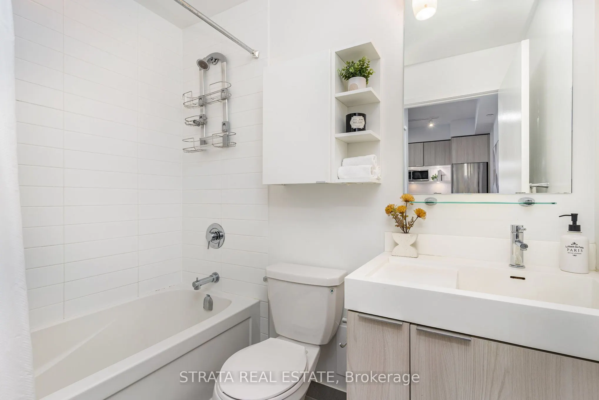 20 Tubman Avenue E, #808
