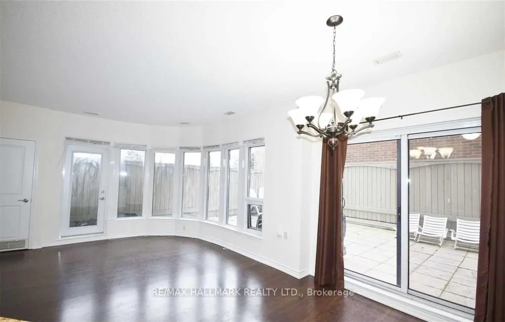 872 Sheppard Avenue W, #105