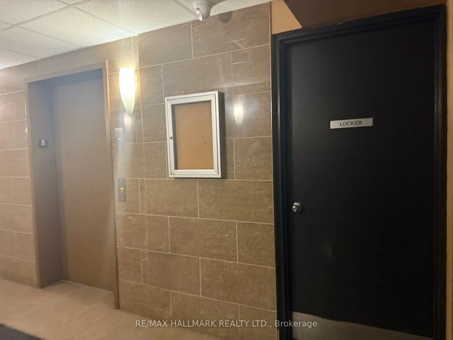 872 Sheppard Avenue W, #105