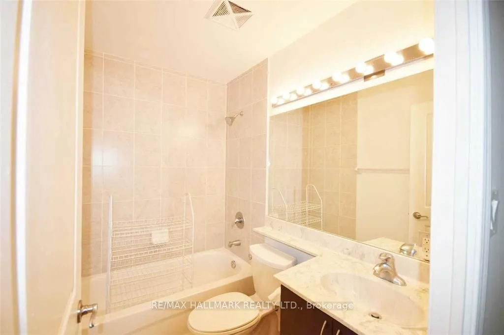 872 Sheppard Avenue W, #105