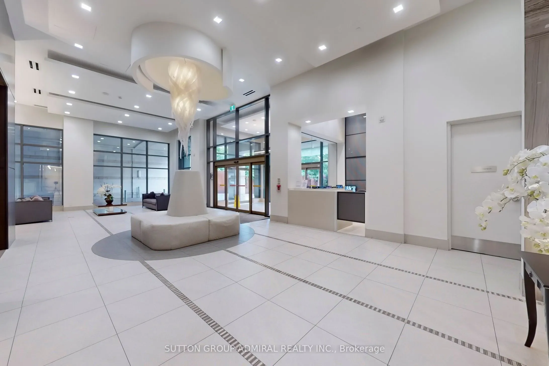 23 Glebe Road W, #502