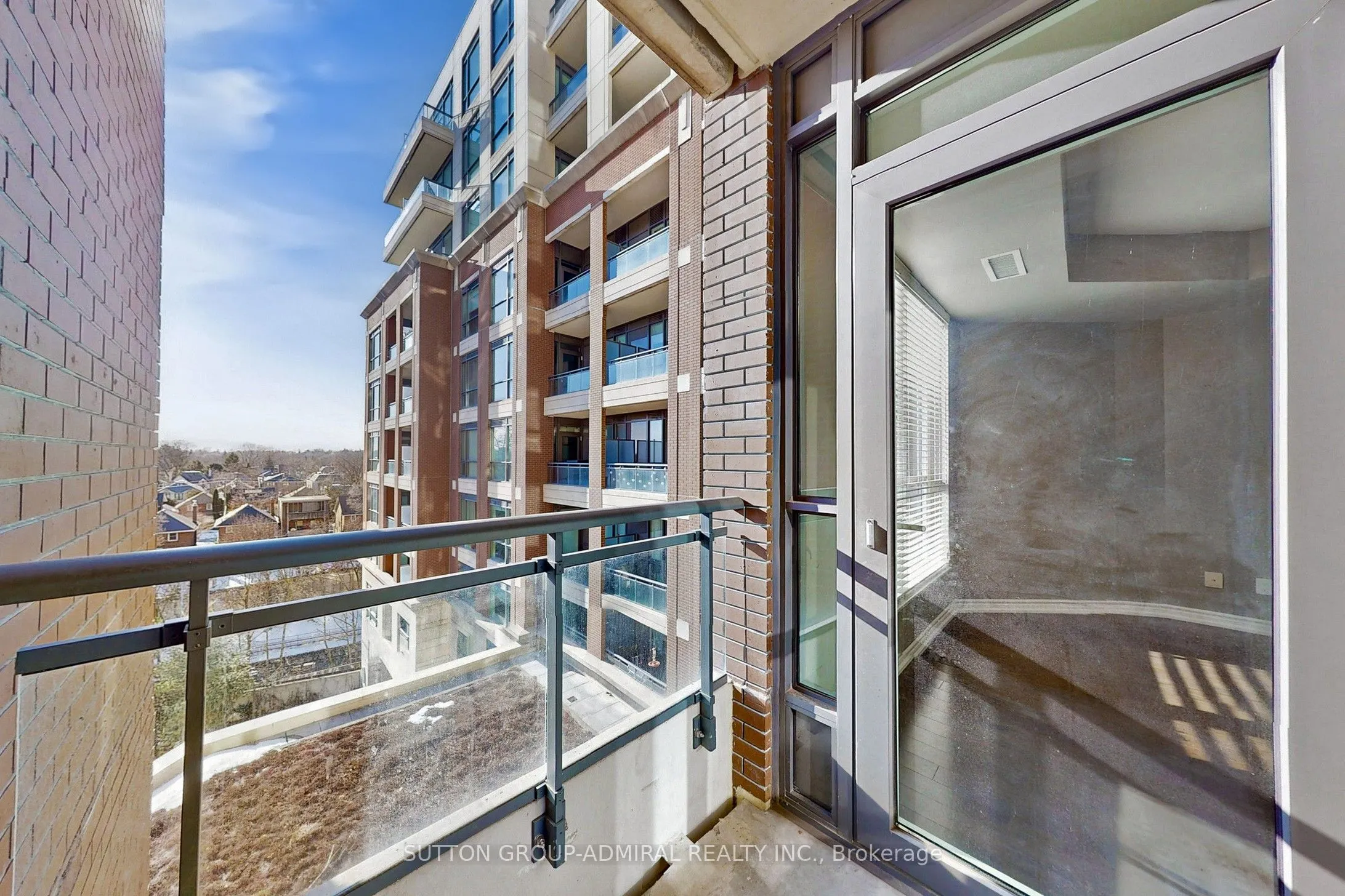 23 Glebe Road W, #502