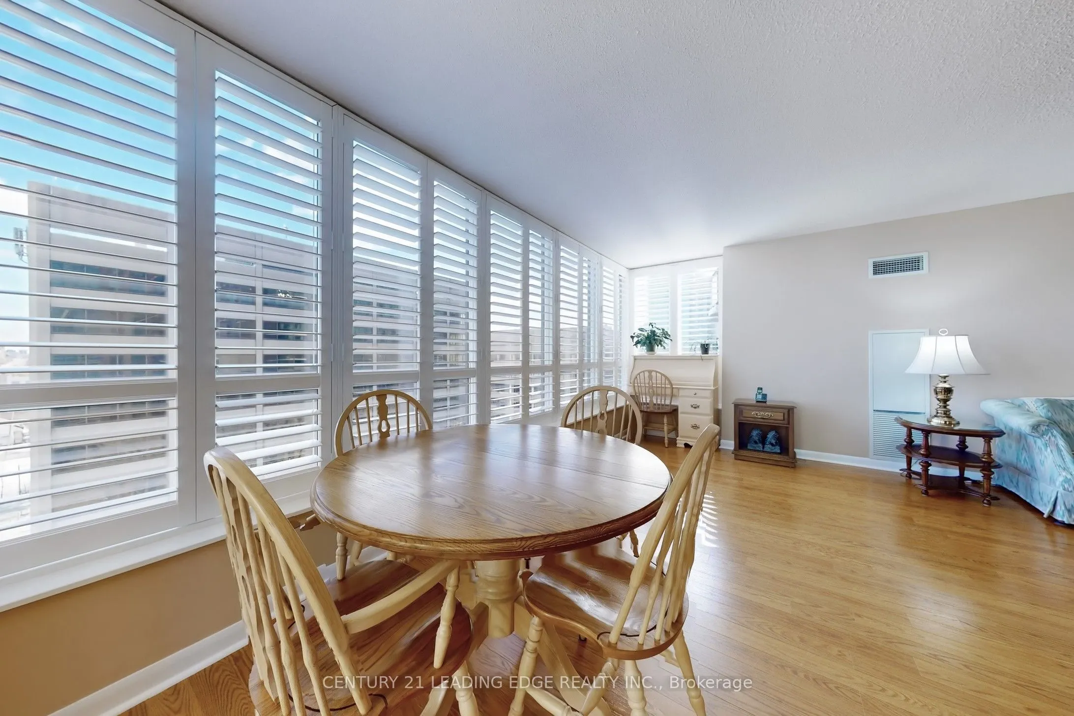 33 Sheppard Avenue E, #910