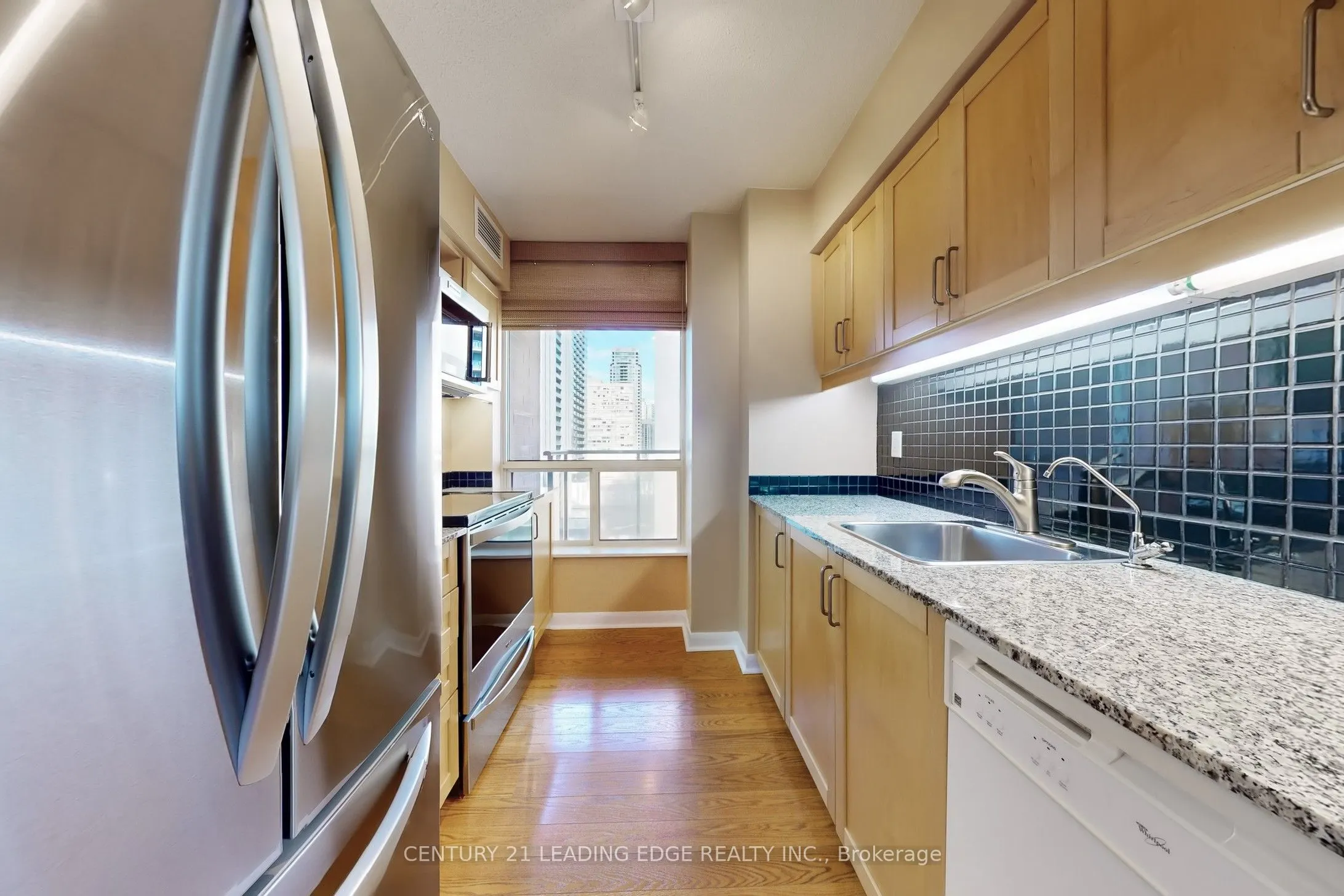 33 Sheppard Avenue E, #910