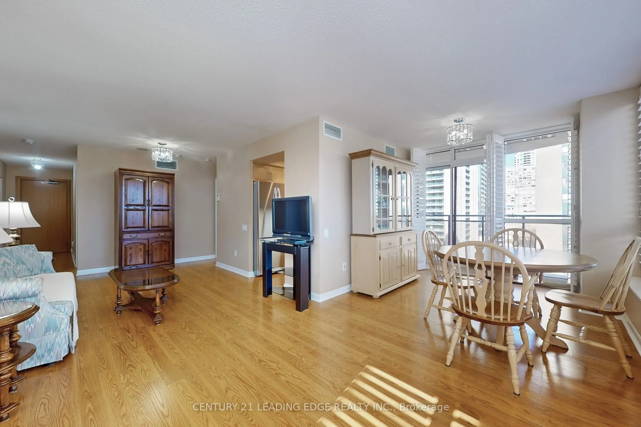 33 Sheppard Avenue E, #910