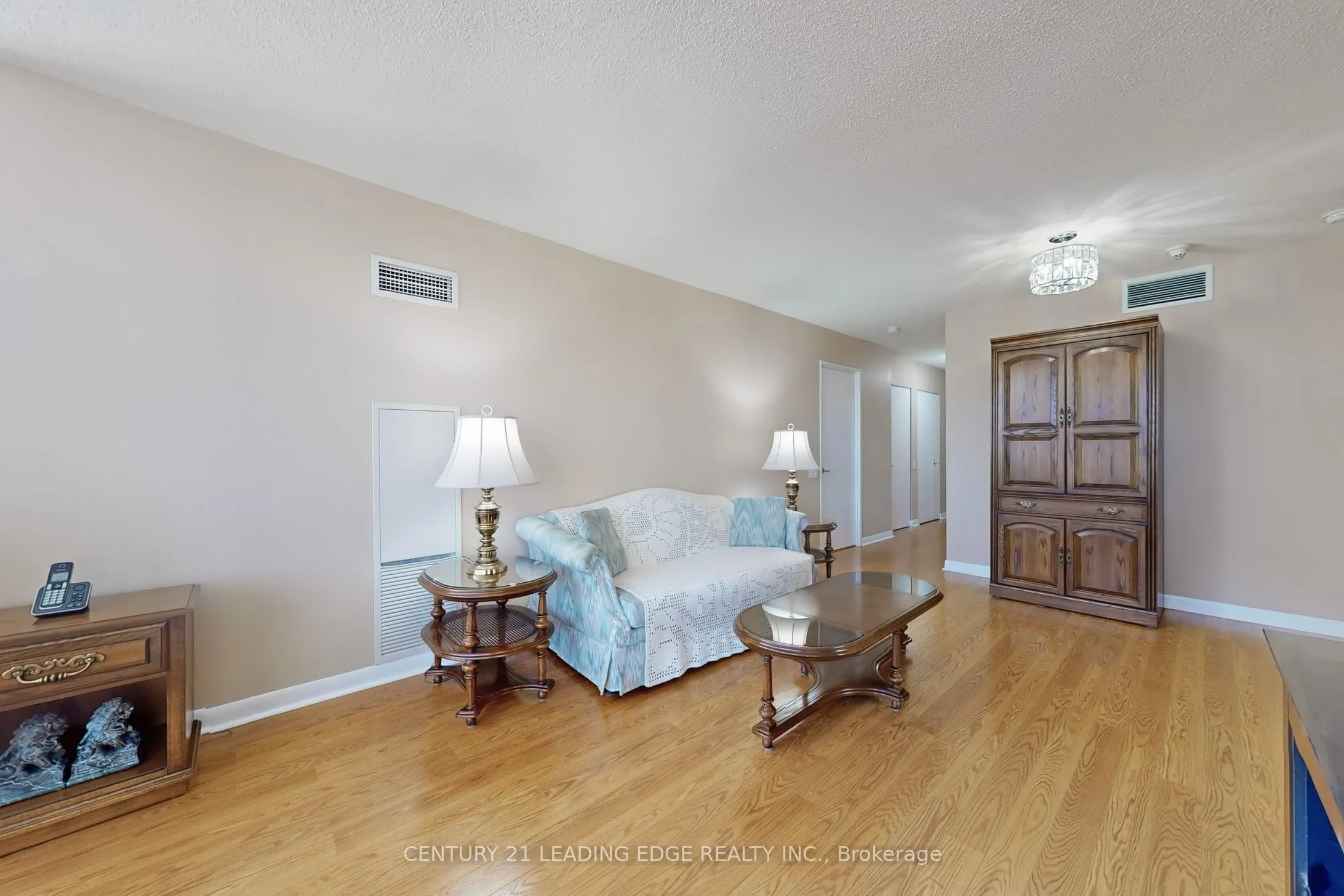 33 Sheppard Avenue E, #910