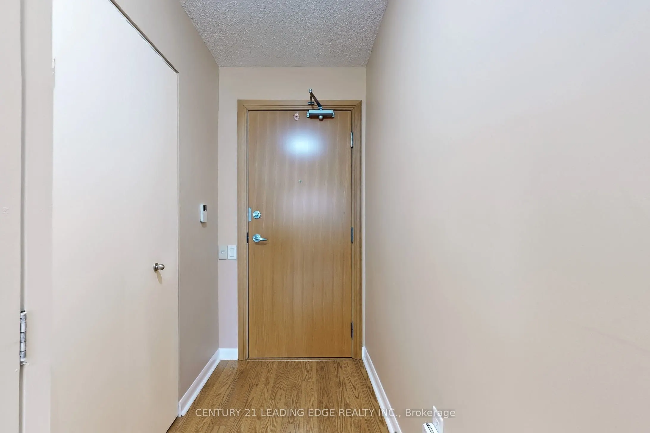 33 Sheppard Avenue E, #910