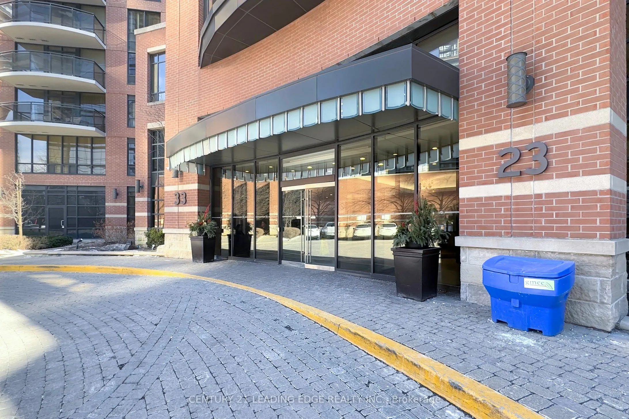 33 Sheppard Avenue E, #910