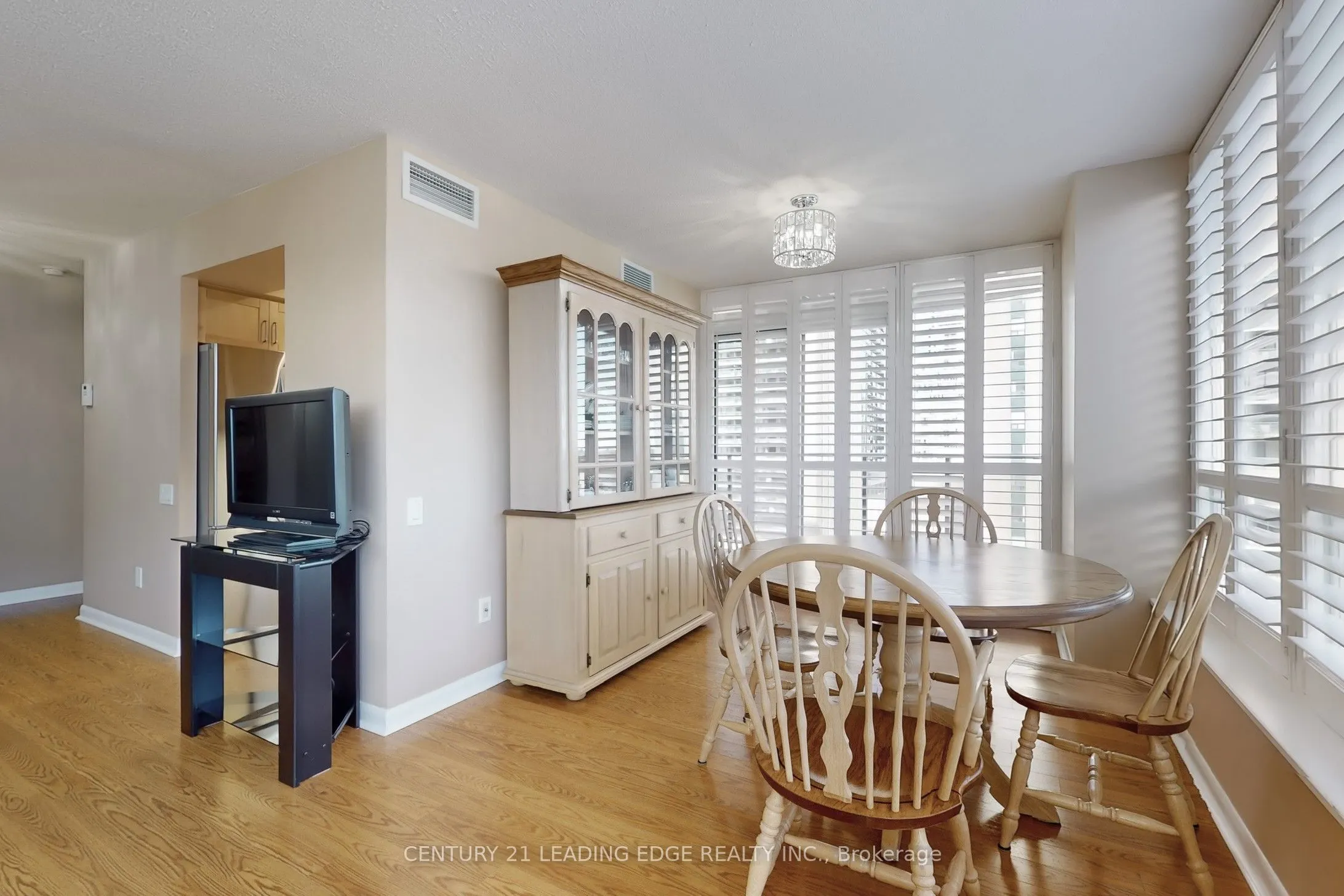 33 Sheppard Avenue E, #910