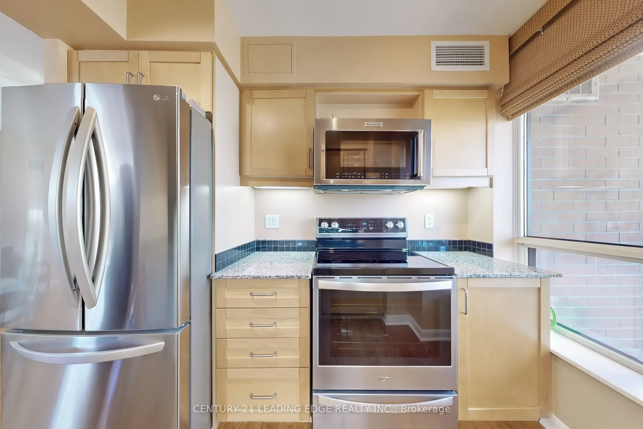 33 Sheppard Avenue E, #910