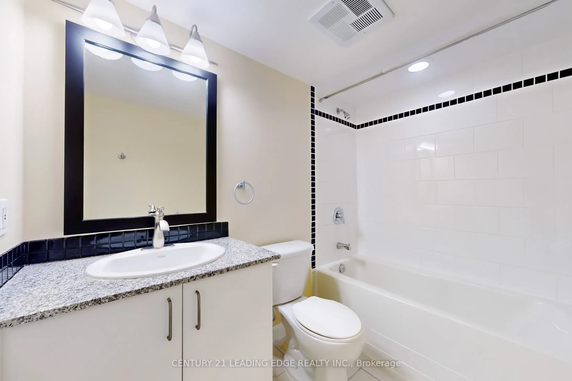 33 Sheppard Avenue E, #910