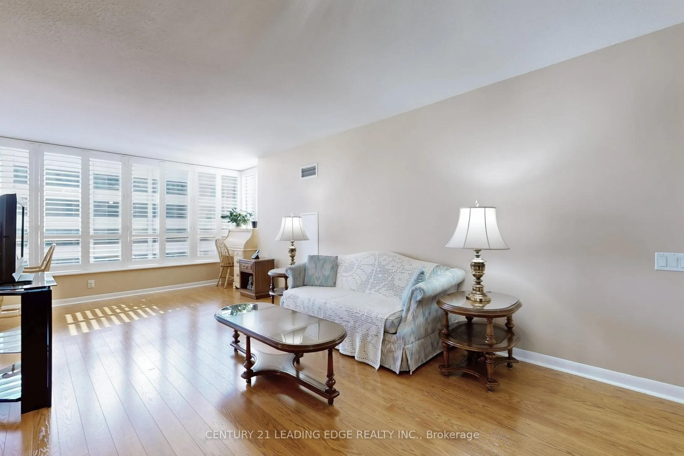 33 Sheppard Avenue E, #910