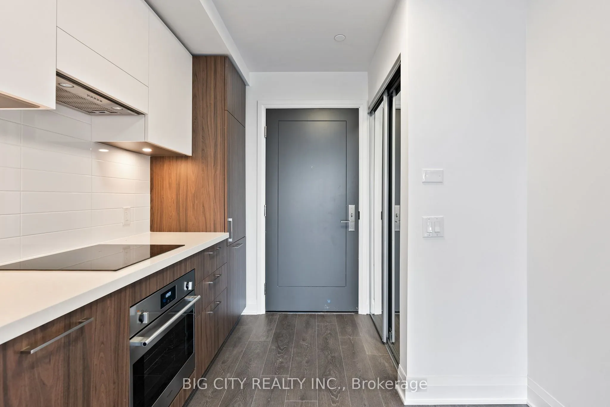 33 Frederick Todd Way, #1502