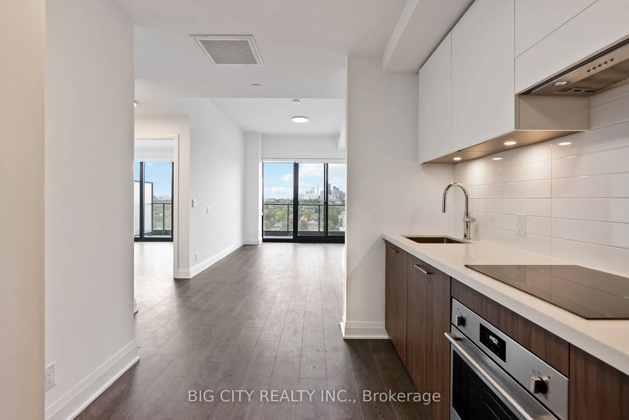 33 Frederick Todd Way, #1502