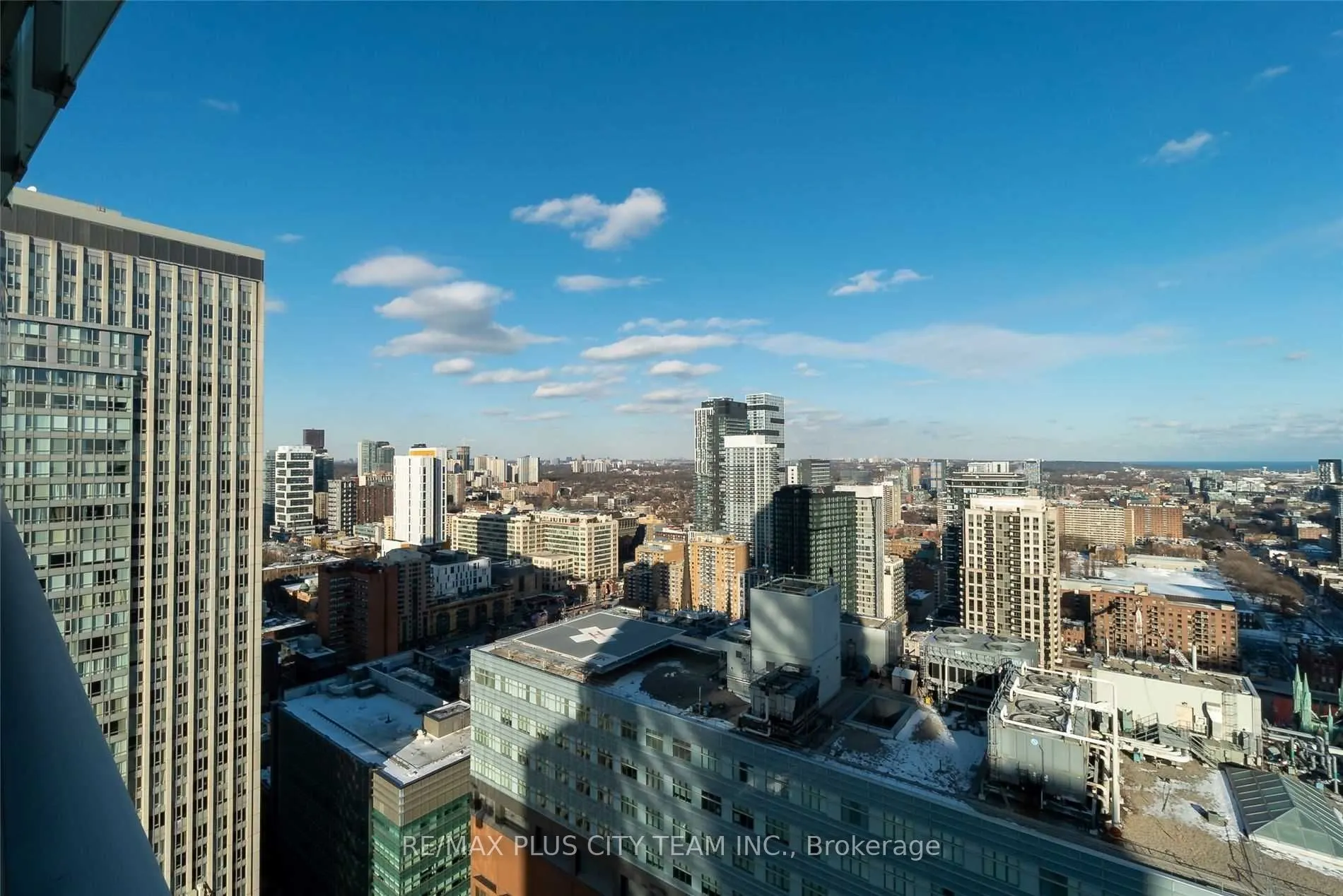 197 Yonge Street, #2904