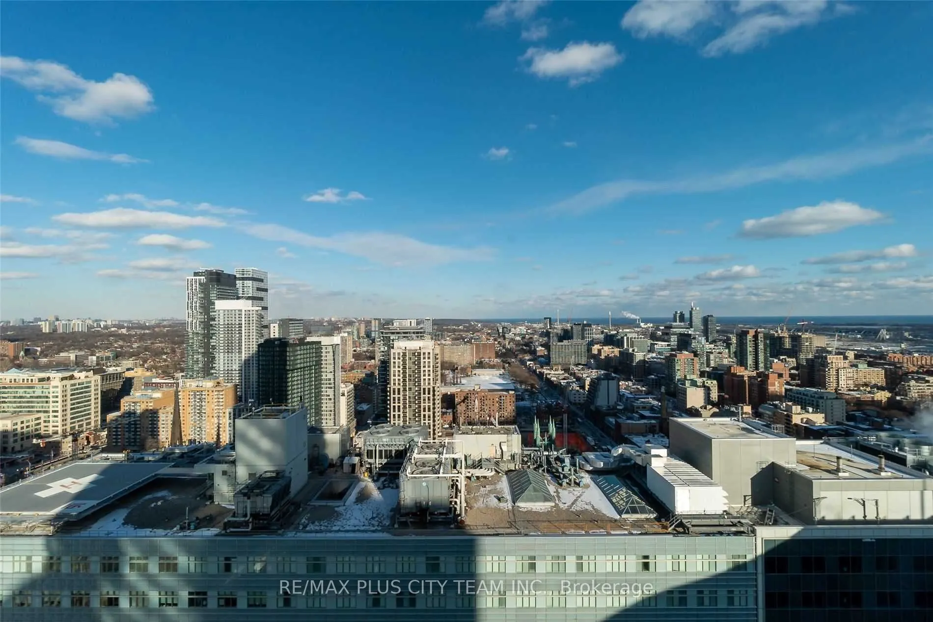 197 Yonge Street, #2904