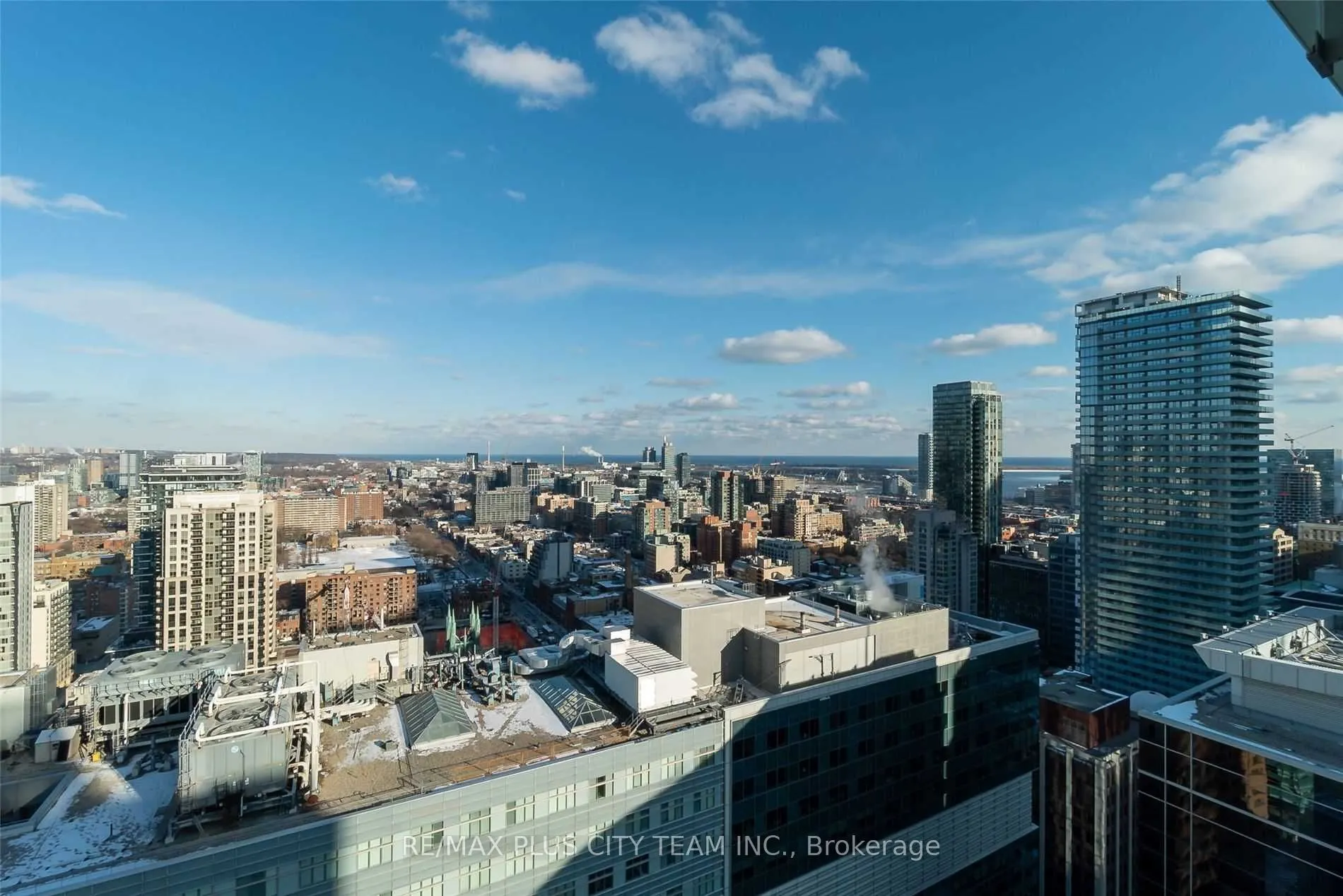 197 Yonge Street, #2904
