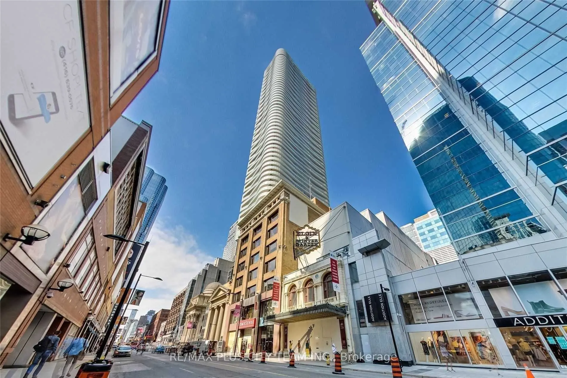 197 Yonge Street, #2904