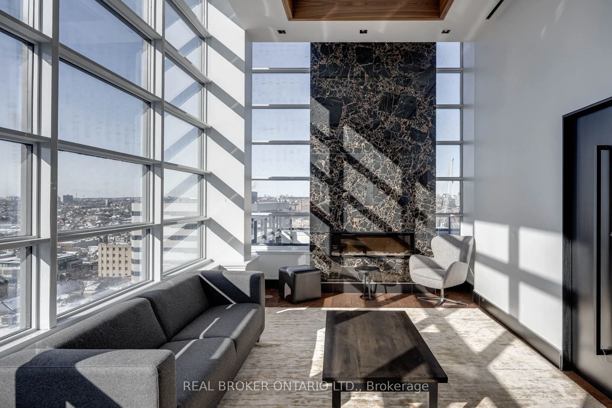 501 Adelaide Street W, #307