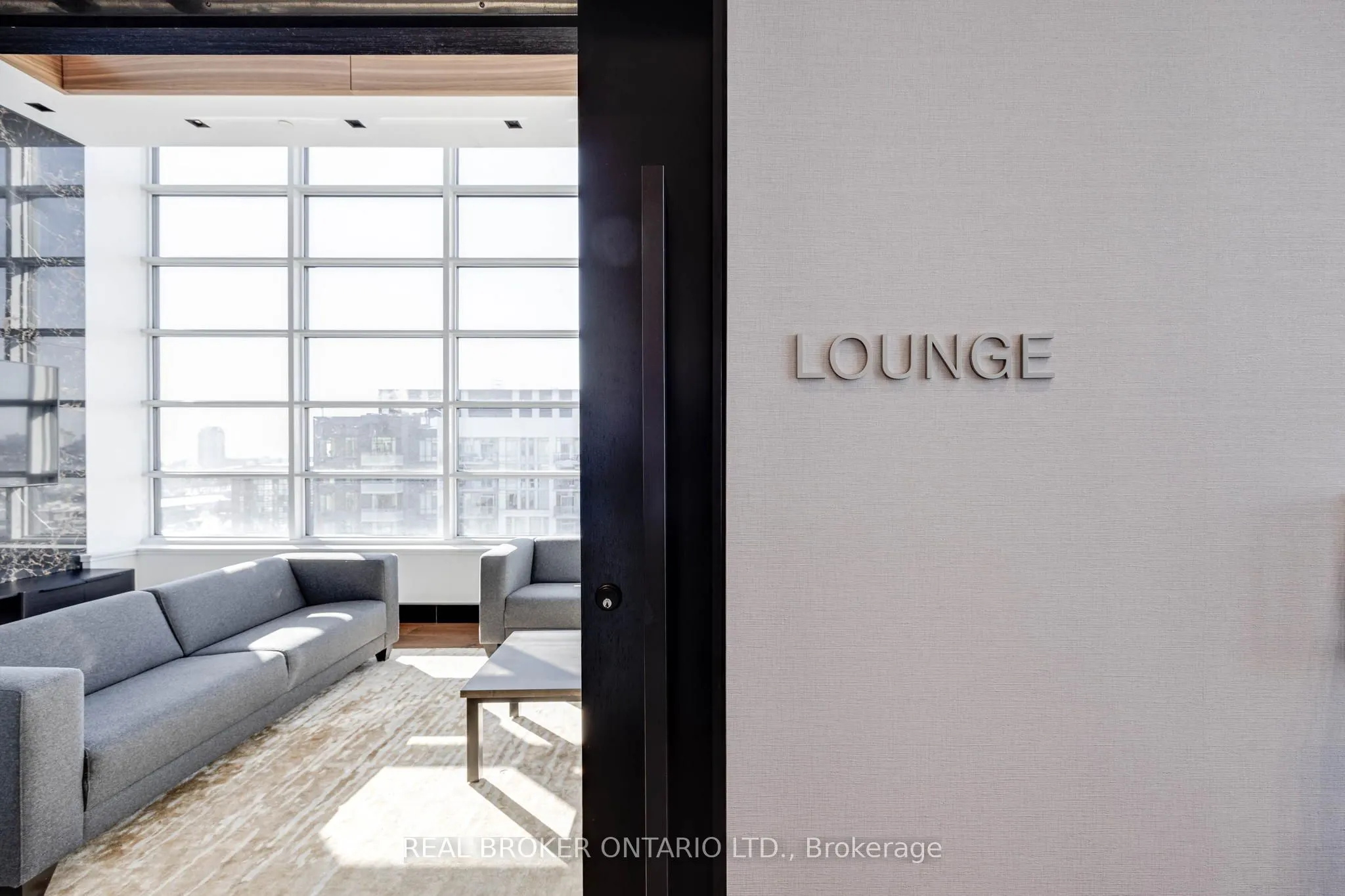 501 Adelaide Street W, #307